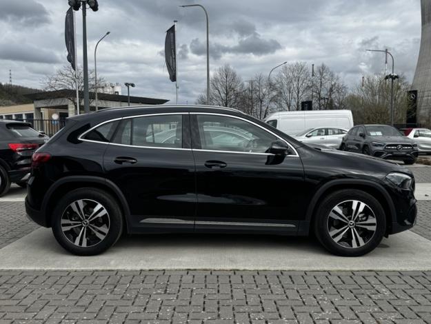 MERCEDES-BENZ GLA 180 d Business Line  