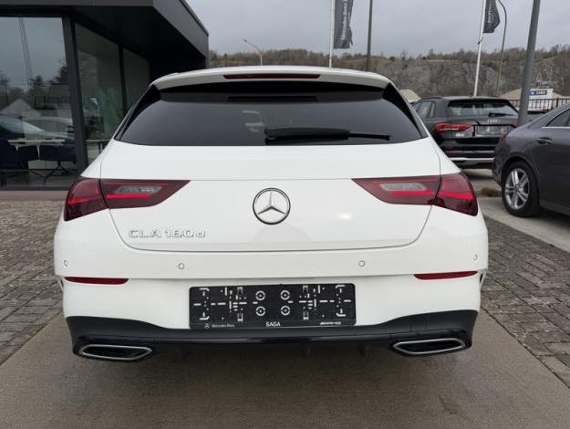 MERCEDES-BENZ CLA 180 CLA 180 d Shooting Brake AMG Line  