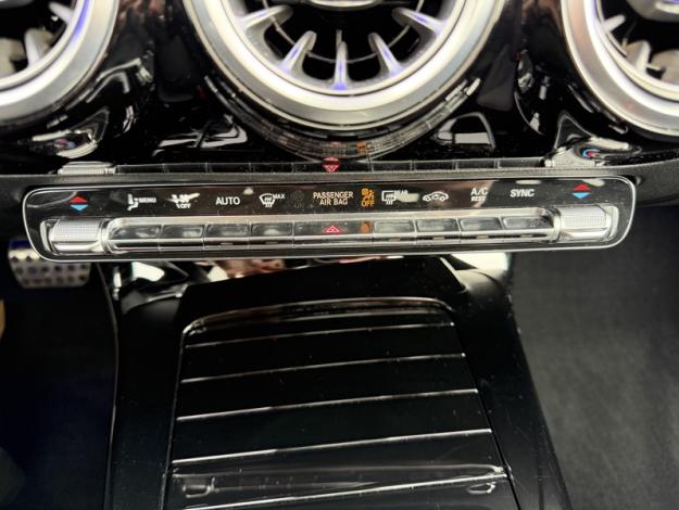 MERCEDES-BENZ CLA 180 CLA 180 d Shooting Brake AMG Line  