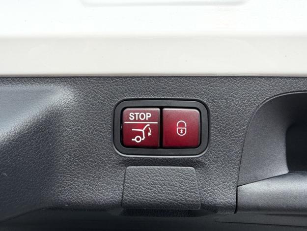 MERCEDES-BENZ CLA 180 CLA 180 d Shooting Brake AMG Line  