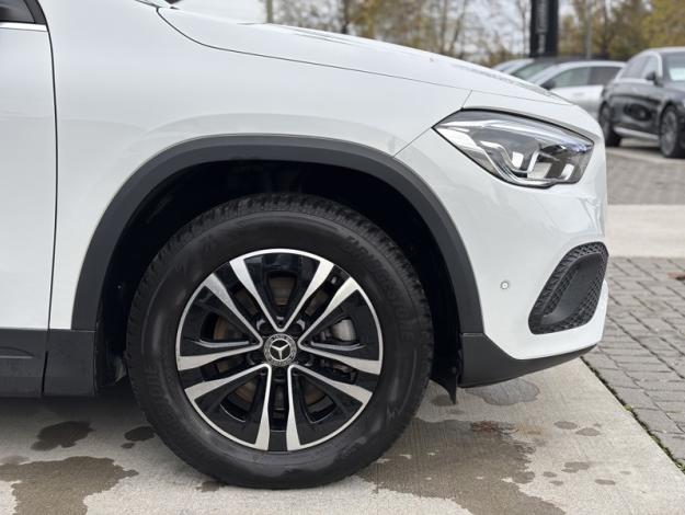 MERCEDES-BENZ GLA 180 d Luxury Line  