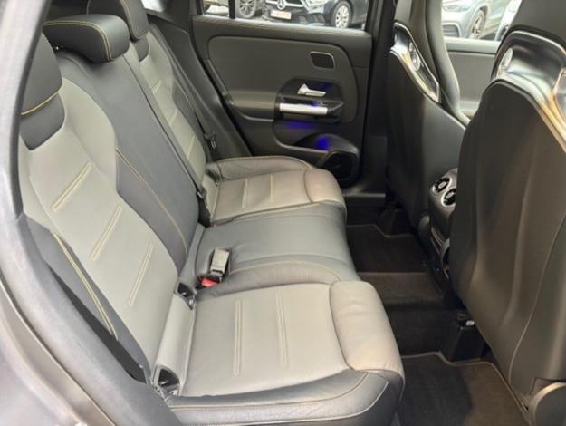 MERCEDES-BENZ GLA 45 S AMG Sièges Perf Toit Pano 4matic+  