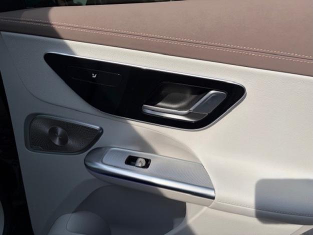 MERCEDES-BENZ EQE EQE 300 SUV