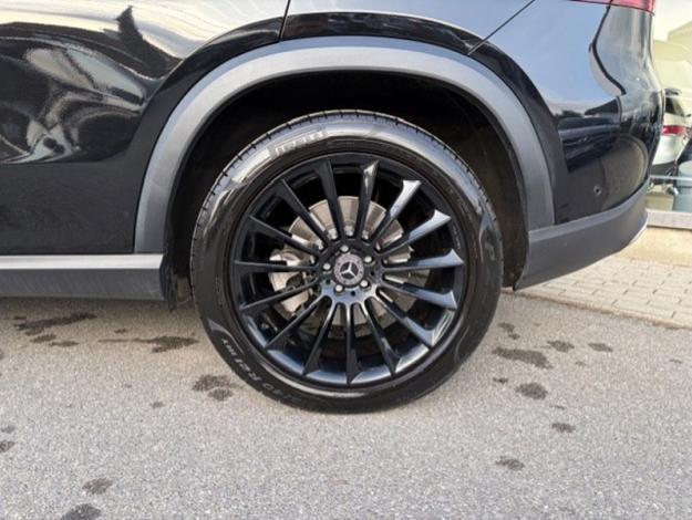 MERCEDES-BENZ GLE 300 d 4M Toit Pano  
