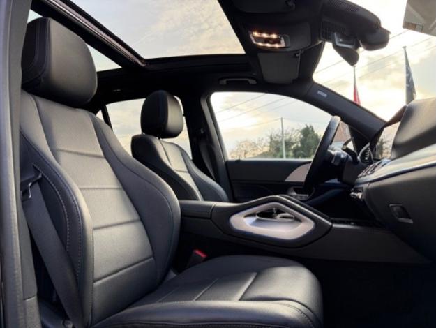 MERCEDES-BENZ GLE 300 d 4M Toit Pano  
