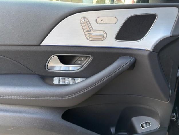 MERCEDES-BENZ GLE 300 d 4M Toit Pano  