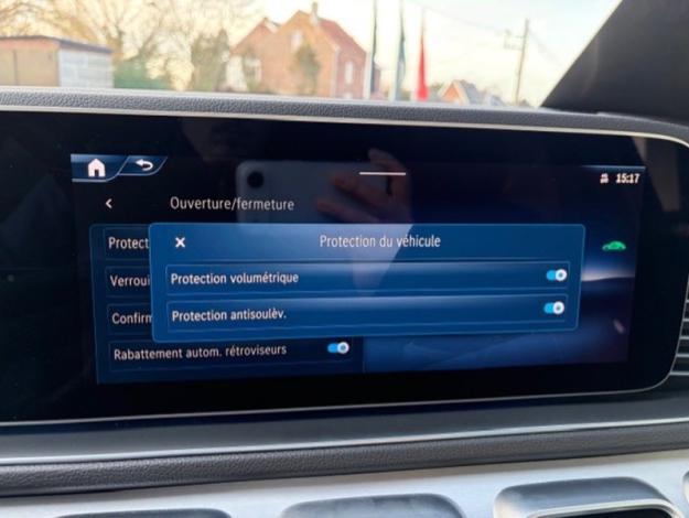 MERCEDES-BENZ GLE 300 d 4M Toit Pano  