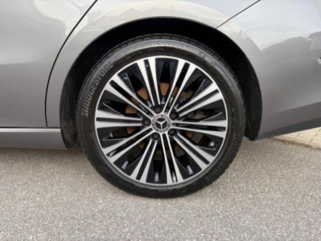 MERCEDES-BENZ CLA-Klasse CLA 180 Shooting Brake