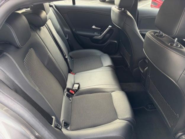 MERCEDES-BENZ CLA-Klasse CLA 180 Shooting Brake