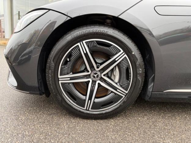 MERCEDES-BENZ EQE 300 Berline AMG Pack Night  