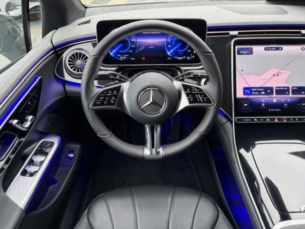 MERCEDES-BENZ EQE 300 Berline AMG Pack Night  