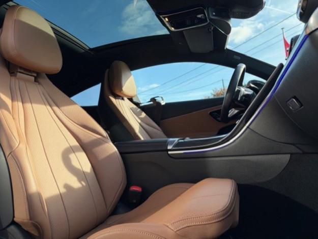 MERCEDES-BENZ CLE 300 e Coupé AMG Line Pano Burmester  