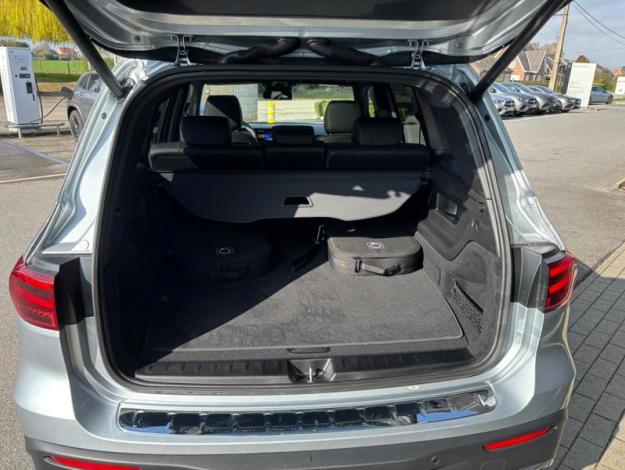 MERCEDES-BENZ EQB EQB 300 4MATIC