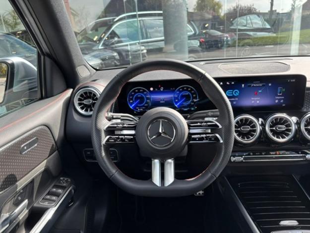 MERCEDES-BENZ EQB EQB 300 4MATIC