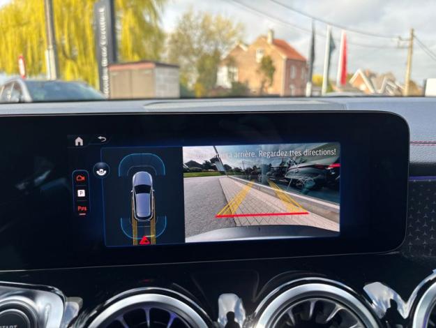 MERCEDES-BENZ EQB EQB 300 4MATIC