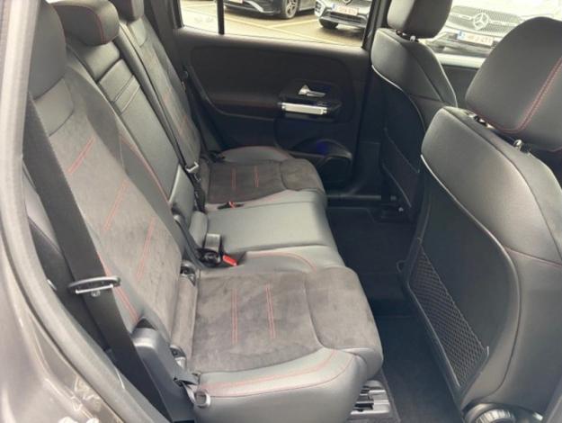 MERCEDES-BENZ EQB 300 4MATIC AMG Line  