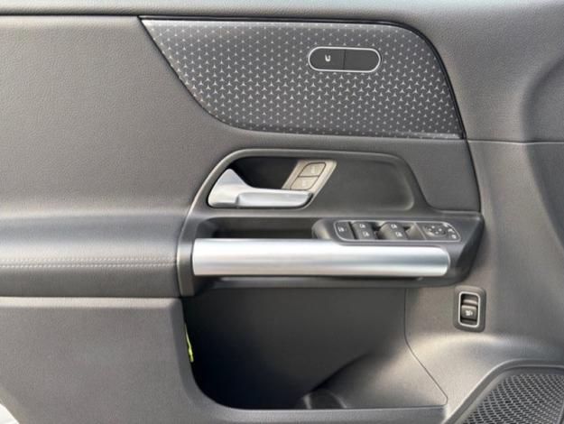 MERCEDES-BENZ B 180 Luxury Line Facelift  