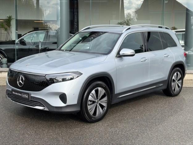 MERCEDES-BENZ EQB 300 4MATIC Luxury Line Facelift  