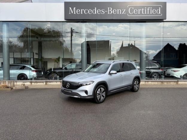 MERCEDES-BENZ EQB 300 4MATIC Luxury Line Facelift  