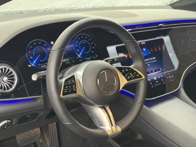 MERCEDES-BENZ EQE 300 Berline HyperScreen Pano Burmester  