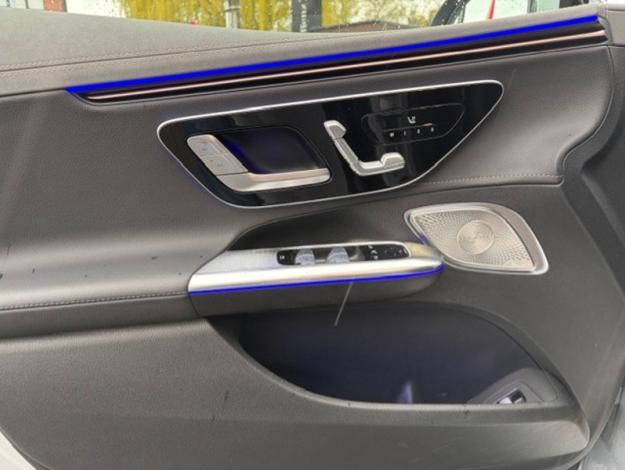 MERCEDES-BENZ EQE 300 Berline HyperScreen Pano Burmester  