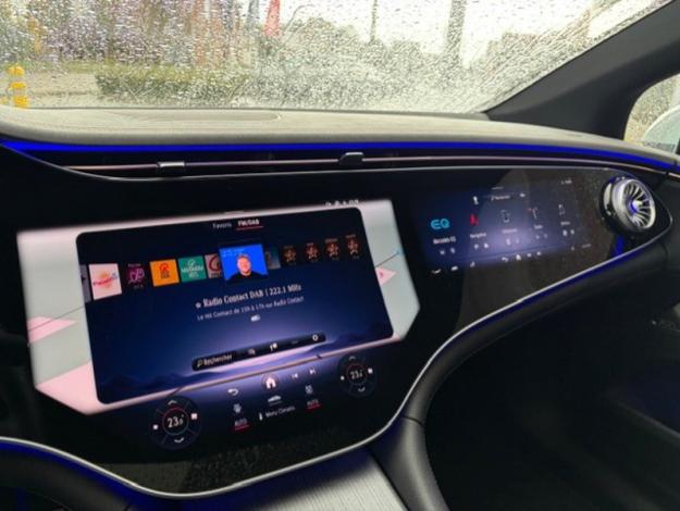 MERCEDES-BENZ EQE 300 Berline HyperScreen Pano Burmester  