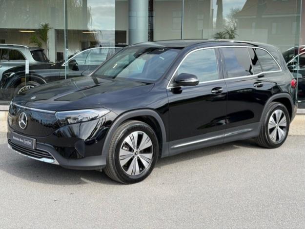 MERCEDES-BENZ EQB 250 + Luxury Line Facelift  