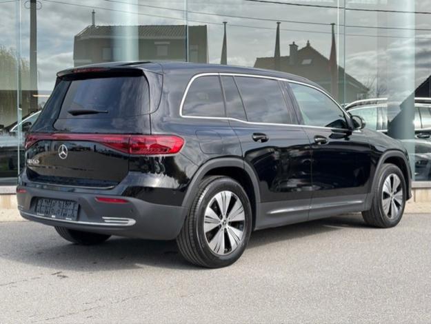 MERCEDES-BENZ EQB 250 + Luxury Line Facelift  