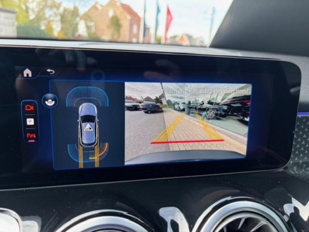 MERCEDES-BENZ EQB 250 + Luxury Line Facelift  