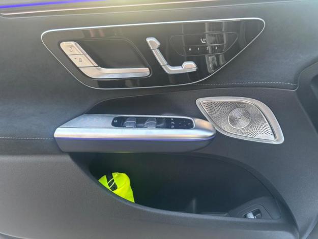 MERCEDES-BENZ EQE EQE 350+