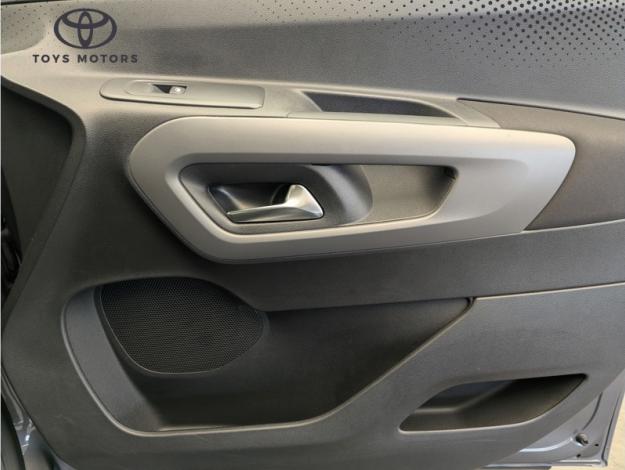 TOYOTA Proace City Verso 1.5 MEDIUM 130 D-4D DYNAMIC  BVA  7PLACES