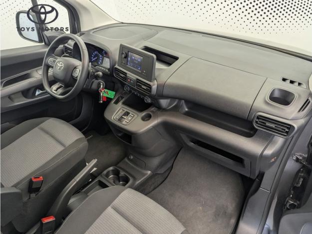 TOYOTA Proace City Verso 1.5 MEDIUM 130 D-4D DYNAMIC  BVA  7PLACES