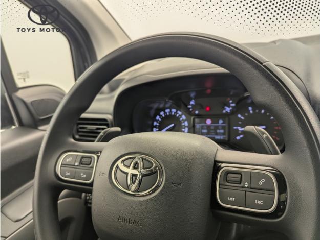 TOYOTA Proace City Verso 1.5 MEDIUM 130 D-4D DYNAMIC  BVA  7PLACES