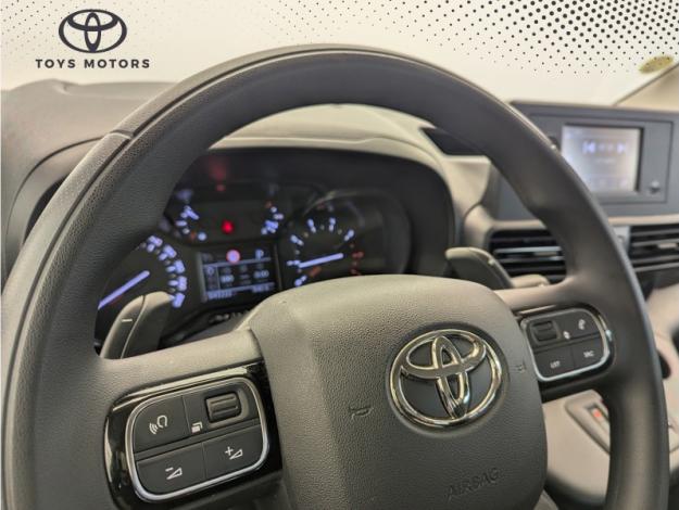 TOYOTA Proace City Verso 1.5 MEDIUM 130 D-4D DYNAMIC  BVA  7PLACES