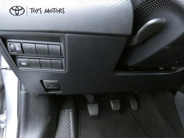 TOYOTA Yaris 120 VVT-i Design  