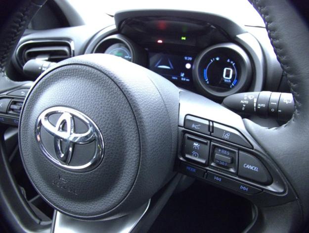 TOYOTA Yaris Hybrid Design  1.5 116 ch 