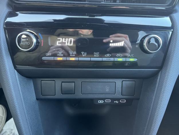 TOYOTA Yaris Cross 1.5 HYBRID 116H DESIGN   