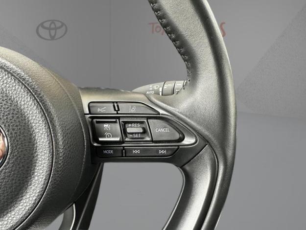 TOYOTA Yaris Cross Hybrid 2WD Design Pack Cargo  