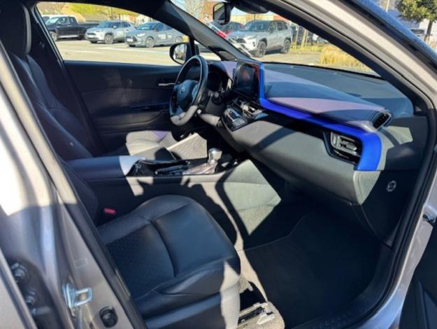 TOYOTA C-HR 1.8 HYBRIDE 122 GRAPHIC  