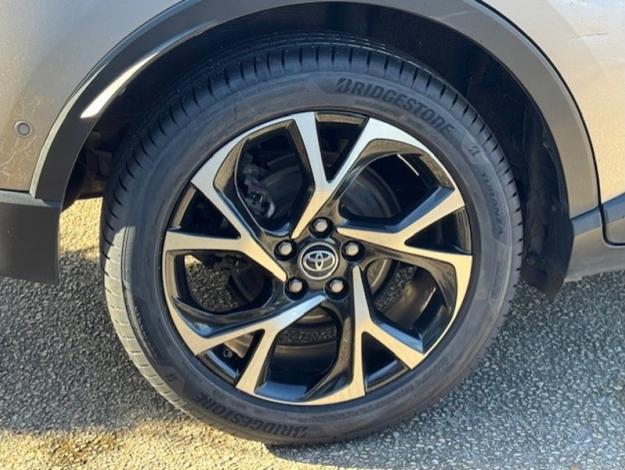 TOYOTA C-HR 1.8 HYBRIDE 122 GRAPHIC  
