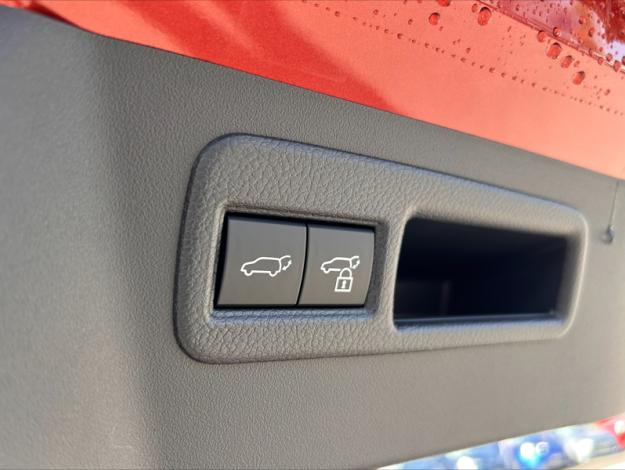 TOYOTA C-HR Design Grande Autonomie 77 kWh 224ch  C HR+ GRANDE AUTONOMIE DESIGN 77kWh