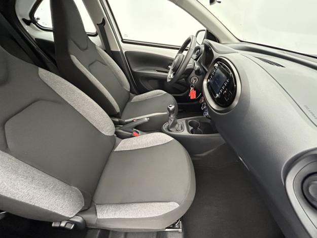 TOYOTA Aygo X 1.0 VVT-i 72 Dynamic   