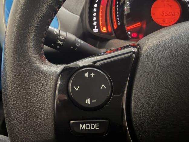 TOYOTA Aygo 1.0 VVT-i x-play x-app  