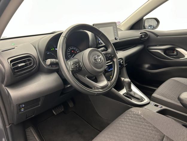 TOYOTA Yaris 116h Dynamic  