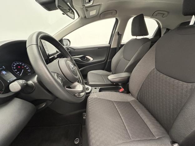 TOYOTA Yaris 116h Dynamic  