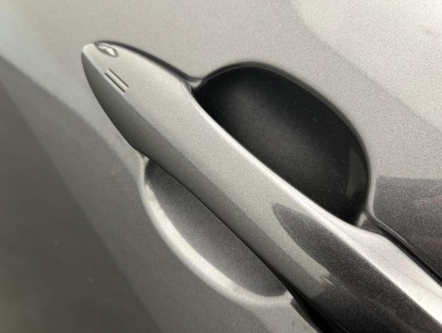 TOYOTA Yaris 116h Dynamic  