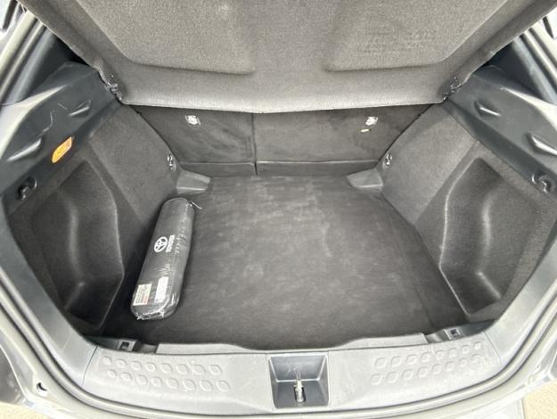 TOYOTA C-HR 122h Dynamic business  