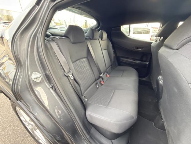 TOYOTA C-HR 122h Dynamic business  