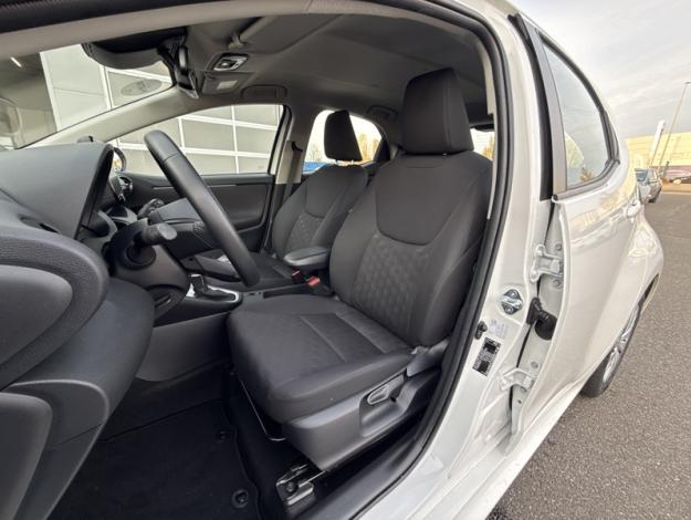 TOYOTA Yaris 116h Dynamic  
