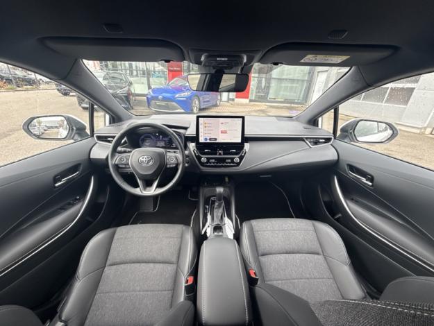 TOYOTA Corolla Touring Sports 196h Design  